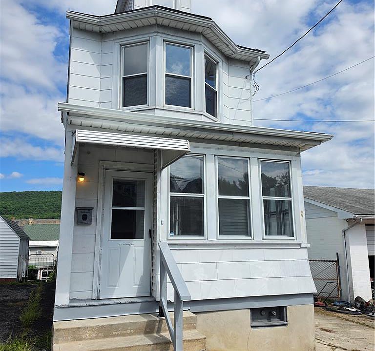 1st image of 131 W Early Ave