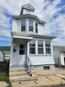 131 W Early Ave, Coaldale, PA, 18218