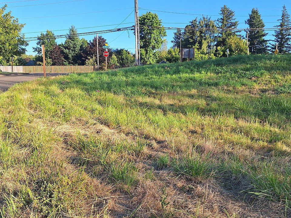 1st image of 2075 NE 240th Ave