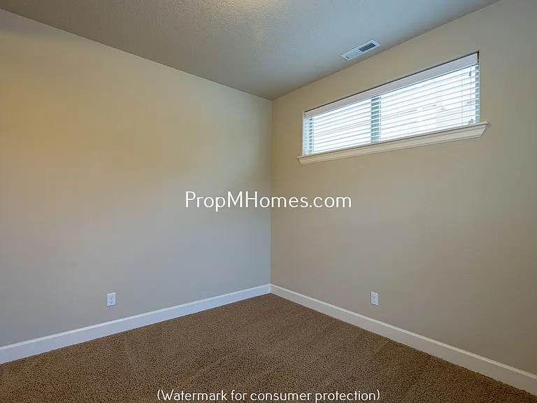 10655 SW Barber St — Photo 23