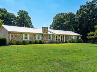 206 Druid Hill Dr, Dickson, TN 37055