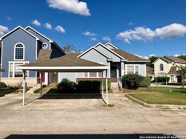 1st image of 2406 Crown Holw