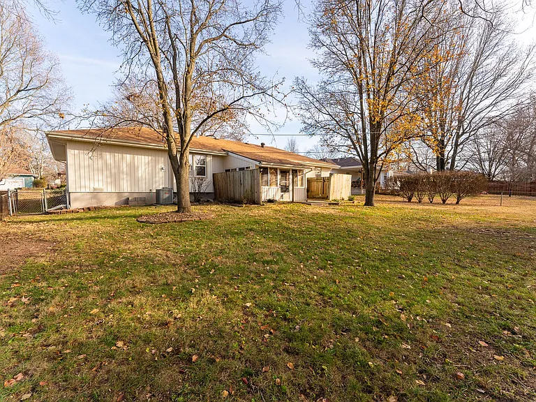 3645 S Ferguson Ave — Photo 24