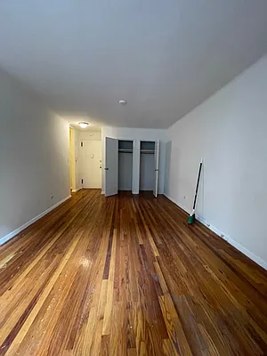 Rented by Cohen Smith Chang LLC | media 7
