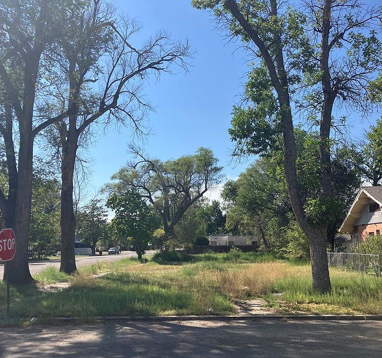 1st image of 611 S 10th St