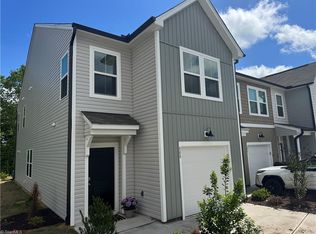 808 Falls Grove Trl, High Point, NC 27265