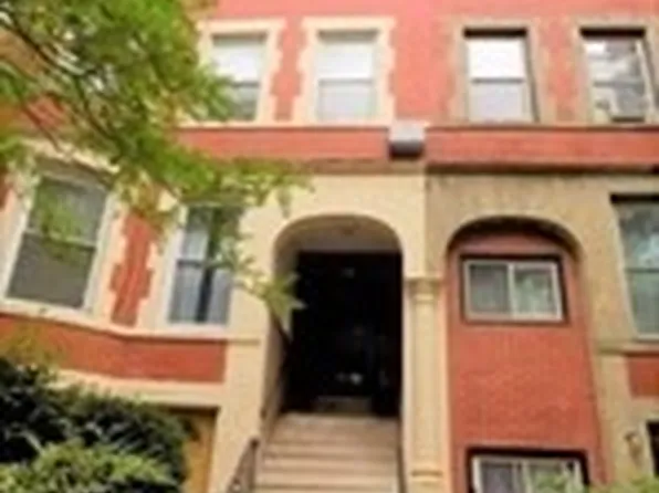 19 University Rd #3, Brookline, MA 02445