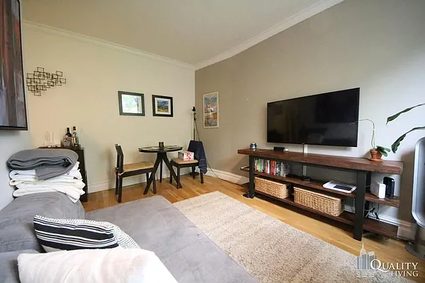 Rented by (Legacy) NY Quality Living Uptown | media 24