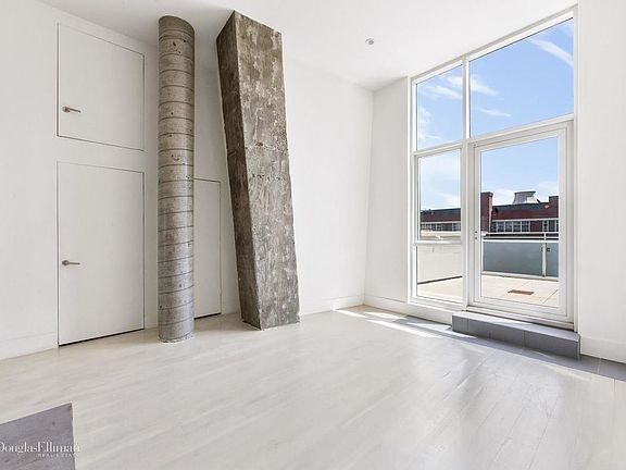 5th image of 115 Norfolk St APT 701