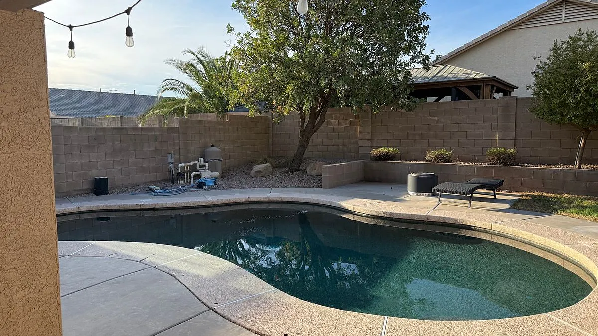 4 bed, 1.5 bath, 2170 sqft, $3,299 — Photo 3