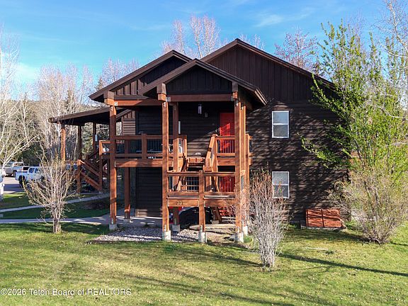 3rd image of 227 Lakewood Rd #2