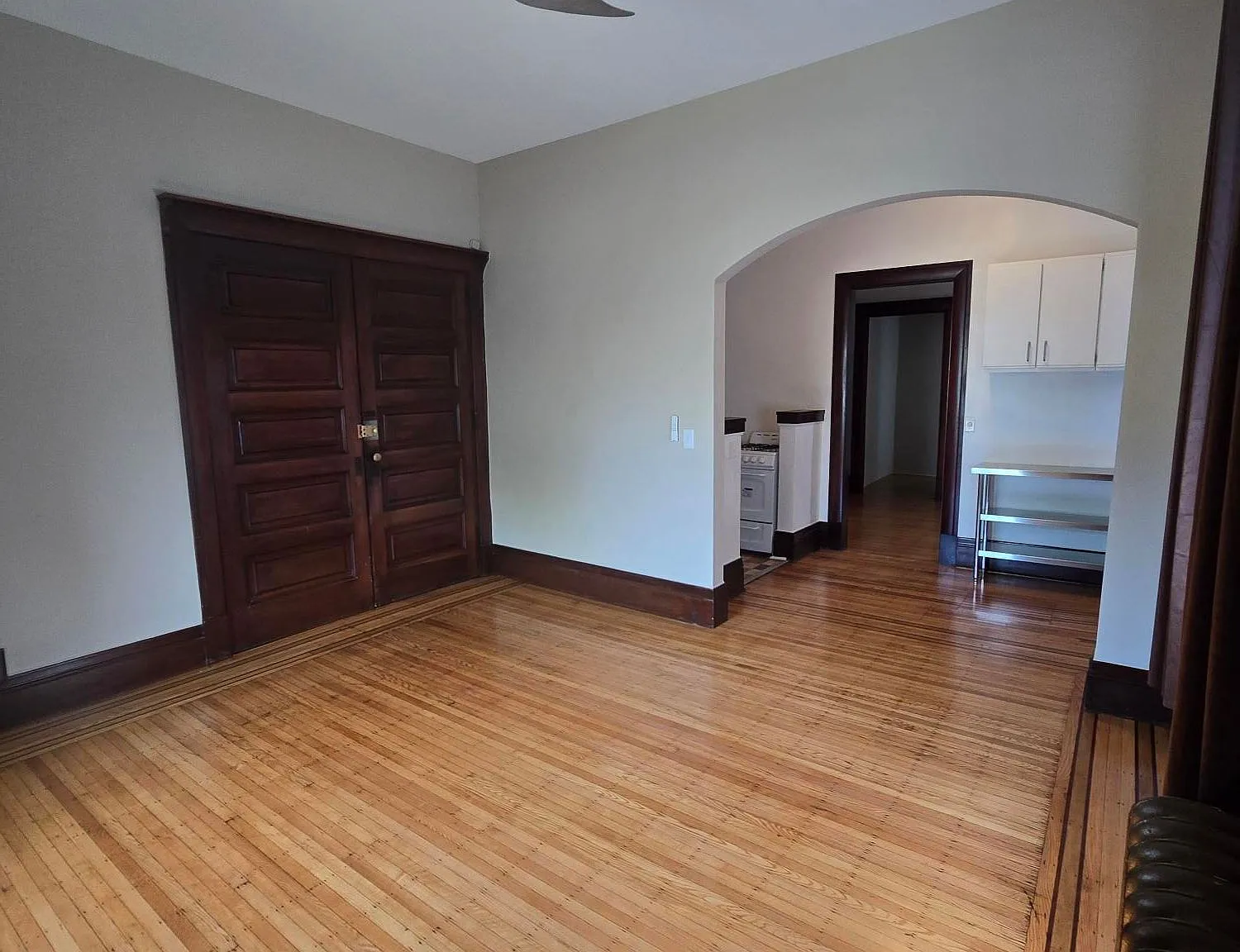 1 bed, 1.0 bath, 600 sqft, $1,295 — Photo 1