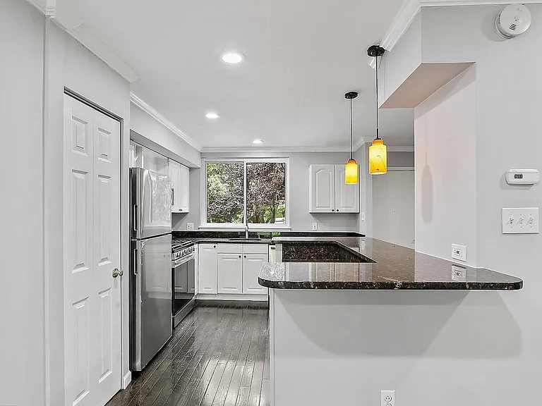 7008 Sherwood Rd #36 — Photo 7