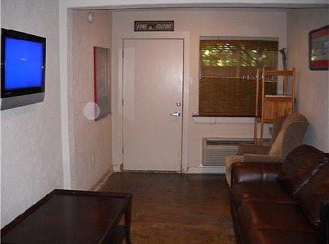 4th image of 1233 Esplanade Ave APT 19