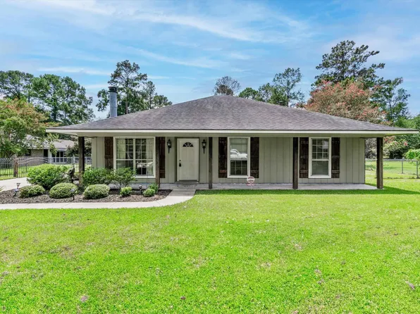 14932 Ashville Ave, Pride, LA 70770