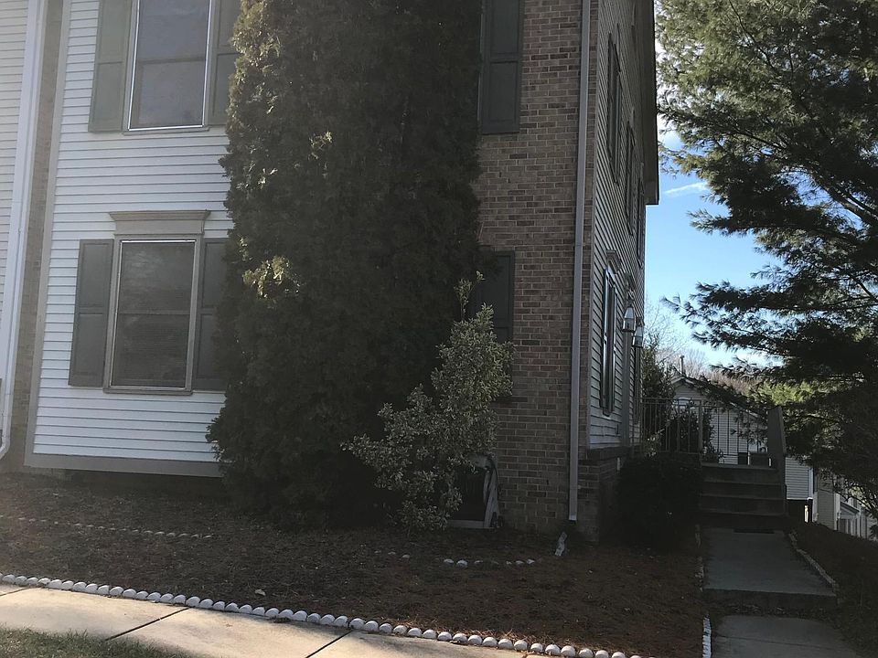 End-unit, street-view