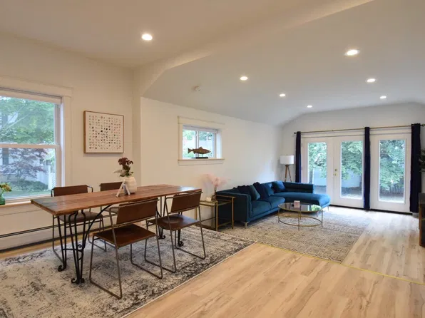 35 Cumberland St #3, Brunswick, ME 04011