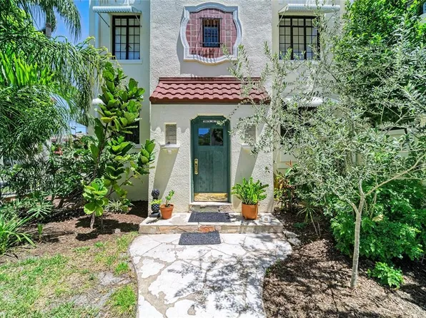 210 N 17th St W APT 14, Bradenton, FL 34205