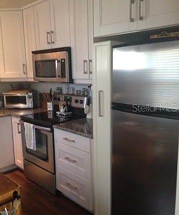 4th image of 345 N Summerlin Ave