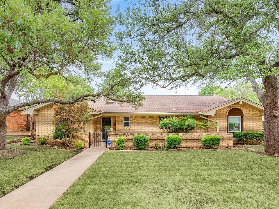 412 Ridgewood Dr, Richardson, TX 75080 | MLS #20317713 | Zillow