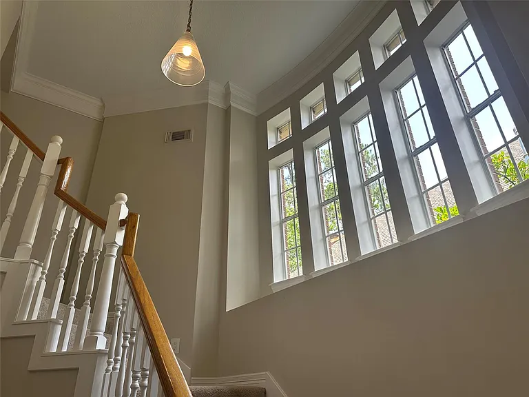 3415 Kingsway Ct — Photo 11