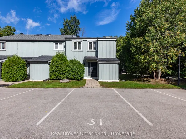 127 Fairway Cres #31, Collingwood, ON L9Y 5B4