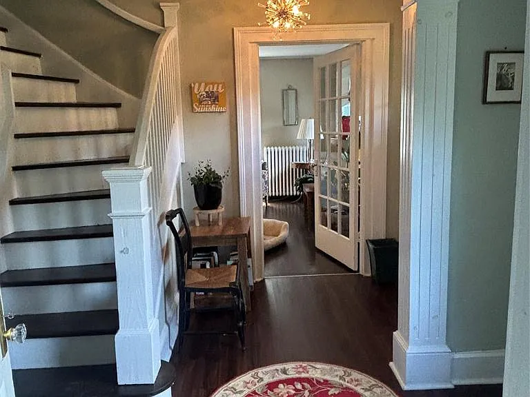 108 Hooker Ave — Photo 4