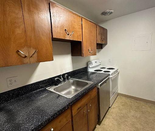 2nd image of 14421 8th Ave SW APT 9