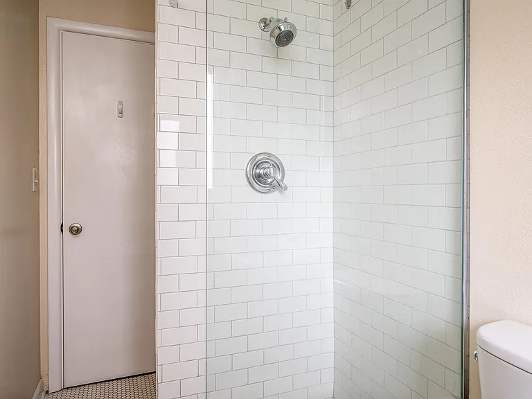 Clinton Court| Bathroom with Standing Shower
