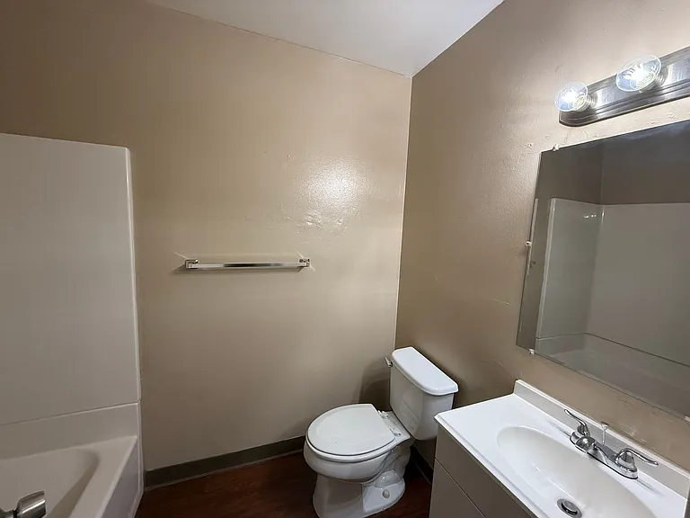 1720 Orange St — Photo 13