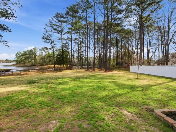 2313 Shorebird Ct, Chesapeake, VA 23323