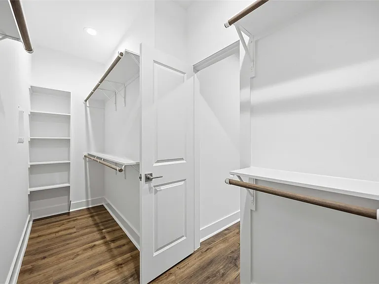 1106 Paul Quinn St #E — Photo 12