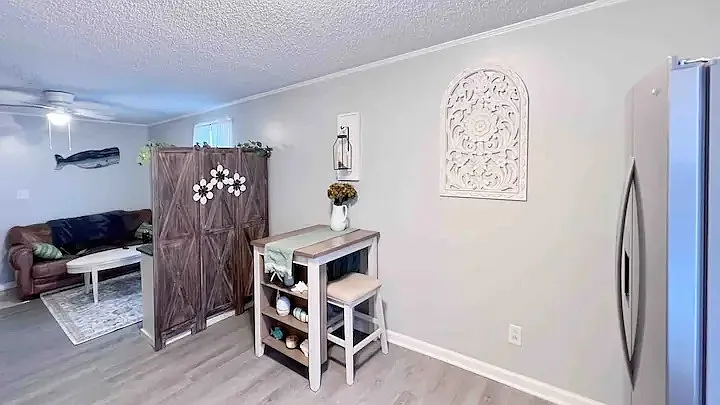205 Barefoot Ln #C — Photo 23