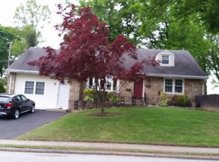 674 Pinetree Rd, Jenkintown, PA 19046