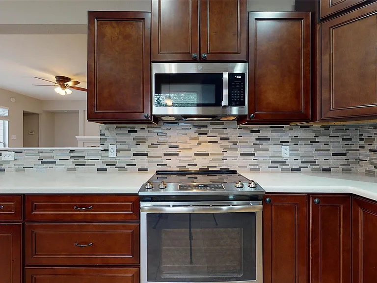 20802 Newbury Park Dr — Photo 22