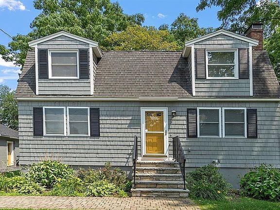 2nd image of 106 N Lowell Road