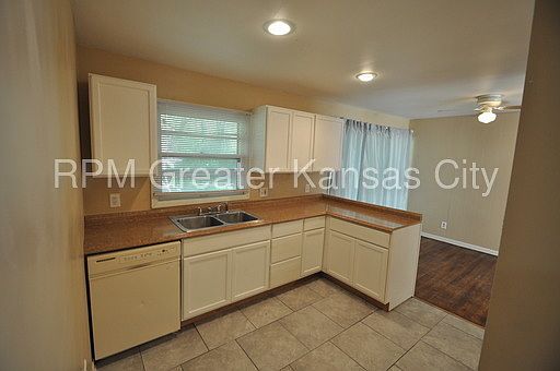2nd image of 11313 Herrick Ave