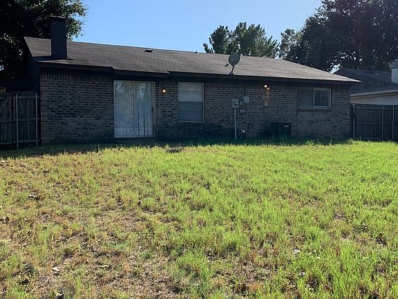 2nd image of 5709 Shady Hill Ln
