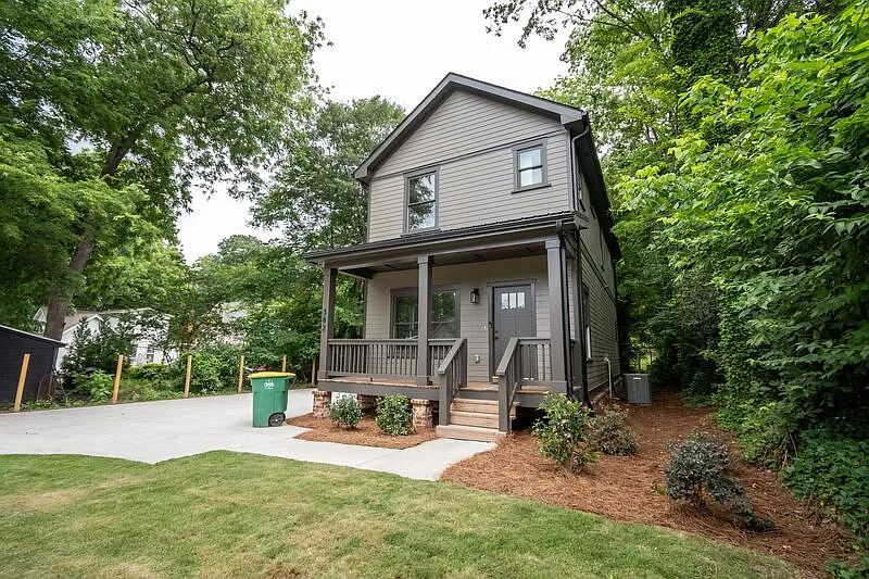 3 bed, 3.5 bath, 1512 sqft, $2,500 — Photo 2