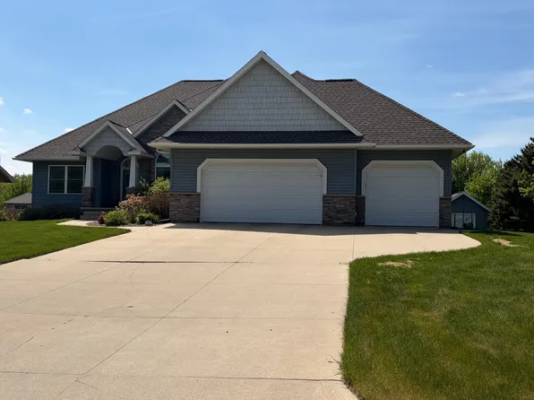 1808 4th St NE, Willmar, MN 56201
