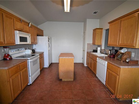 5th image of 2910 Bluejay Dr