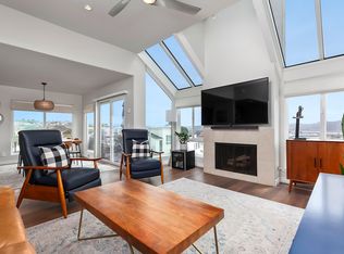 319 Longden Ln, Solana Beach, CA 92075