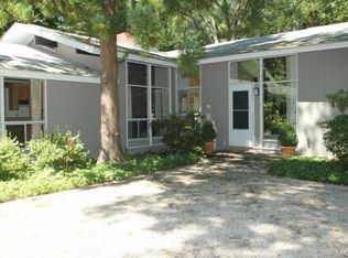 100 Verna Hill Rd, Fairfield, CT 06824