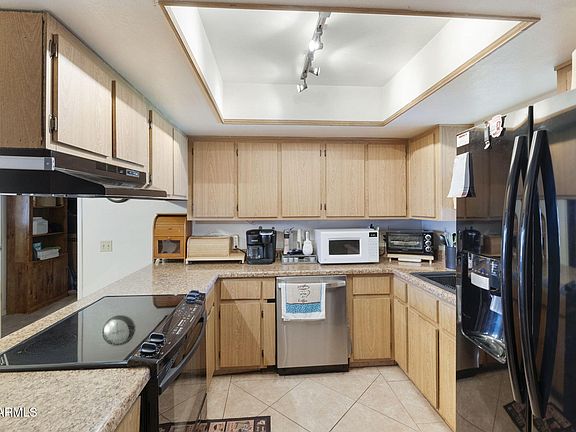 3rd image of 538 E FRIAR Avenue