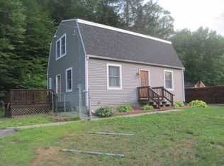 18 Laurel Rd, Huntington, MA 01050