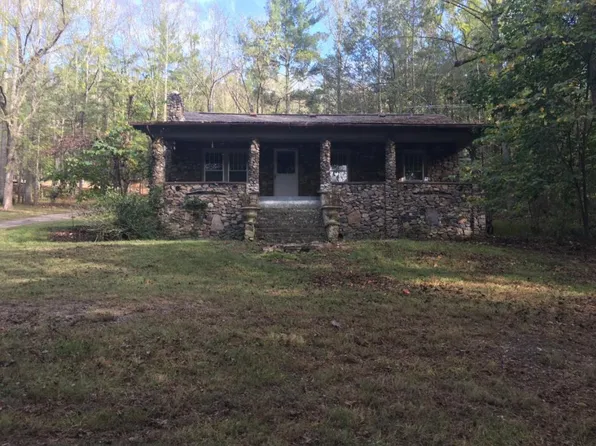 1960 Chestoa Pike, Erwin, TN 37650