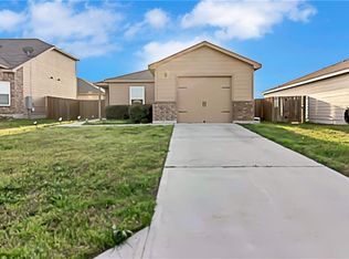 604 Ruby Ln, Jarrell, TX 76537