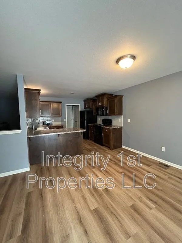 3 bed, 2.0 bath, 1492 sqft, $1,825 — Photo 4