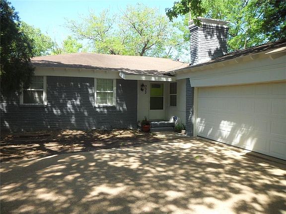 2nd image of 333 S Nachita Dr