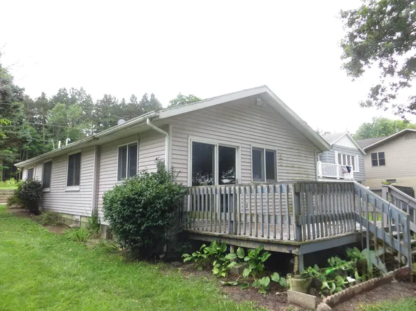 25012 Kenneth Ave, Edwardsburg, MI 49112